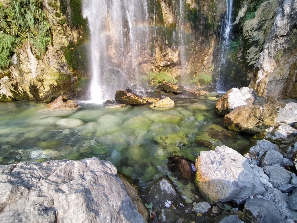 グルナスの滝